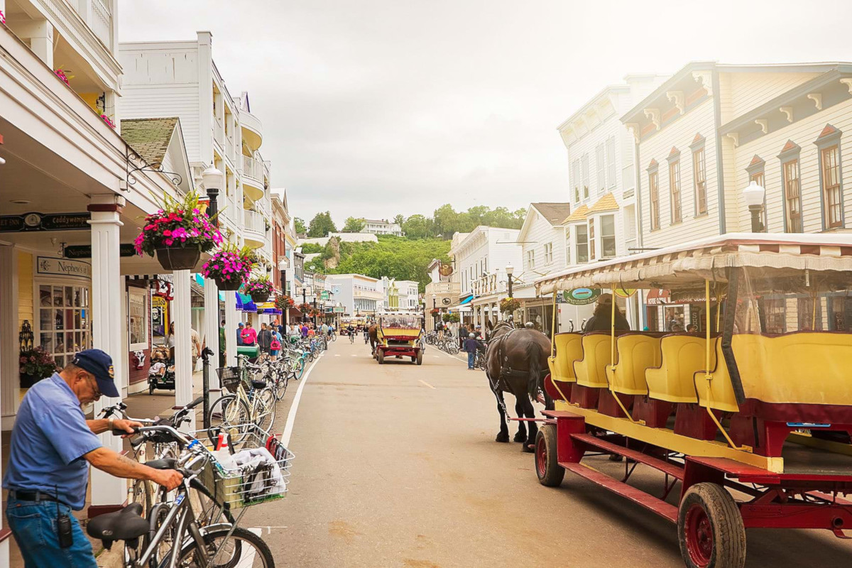 Shopping in Mackinac