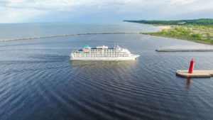 Pearl Mist on the Great Lakes