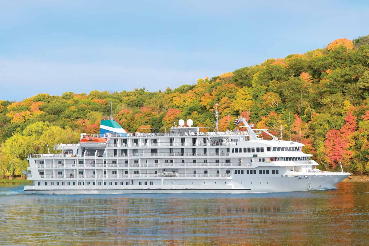 Pearl Mist on the St. Lawrence Seaway